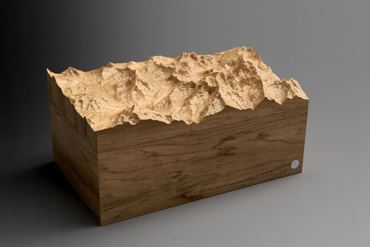 Handcrafted Oak Keepsake Box of Ama Dablam – Contour Boxes